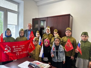 Активисты «Движения первых» Чародинского района присоединились к акции «Георгиевская лента»